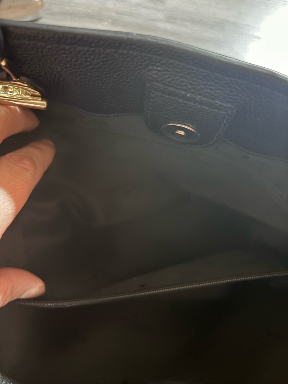Kate Spade Black Leather Chain Strap Tote Bag – Like New - Picture 7 of 9